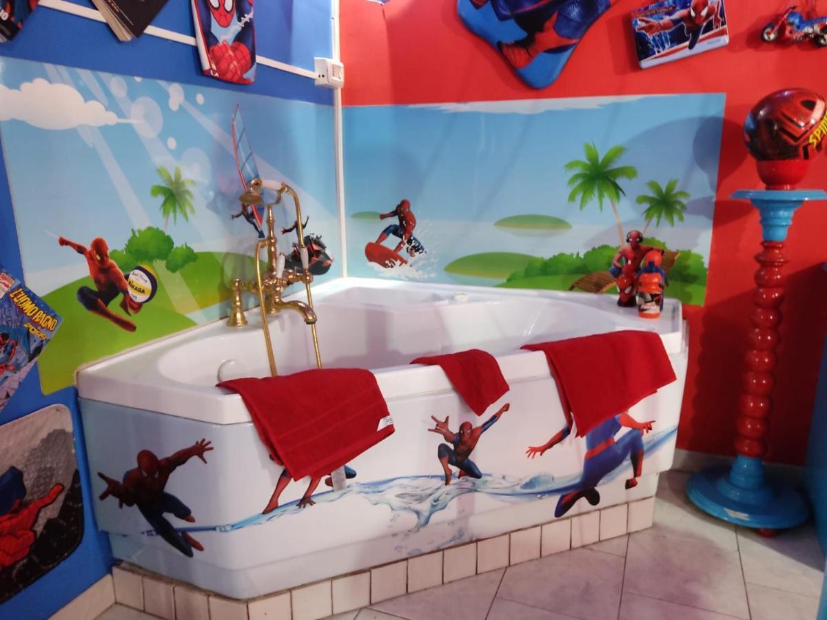 Spiderman House Hotel Catania-Fontanarossai nemzetközi repülőtér Kültér fotó