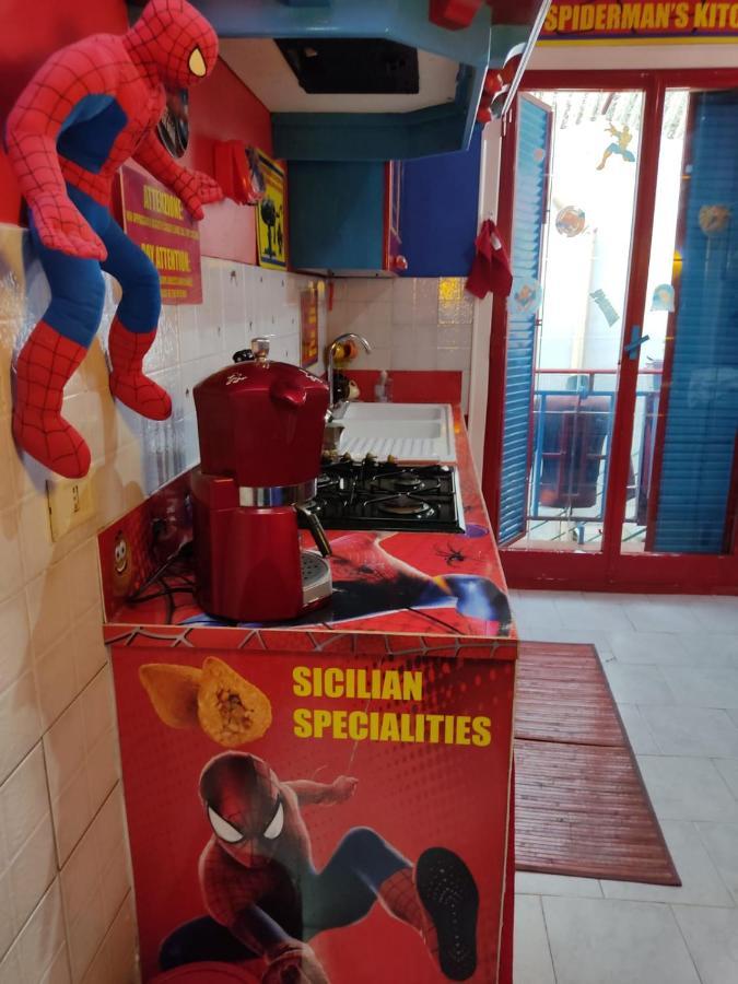 Spiderman House Hotel Catania-Fontanarossai nemzetközi repülőtér Kültér fotó